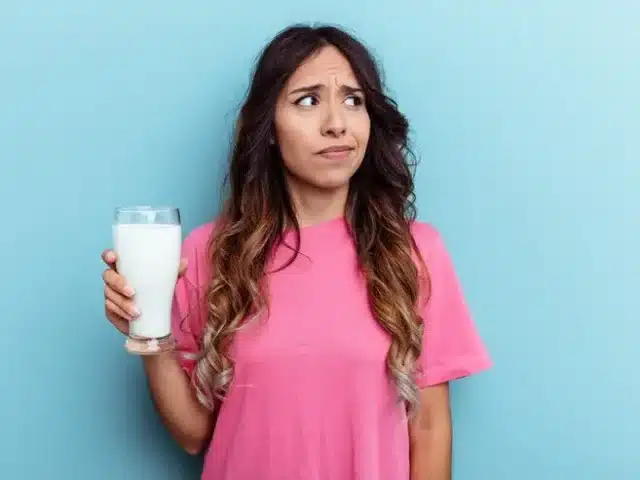 Common Symptoms of Lactose Intolerance in Females and How to Manage Them