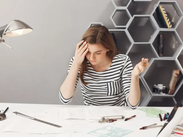 Reasons for Fatigue in Females and Natural Energy-Boosting Tips