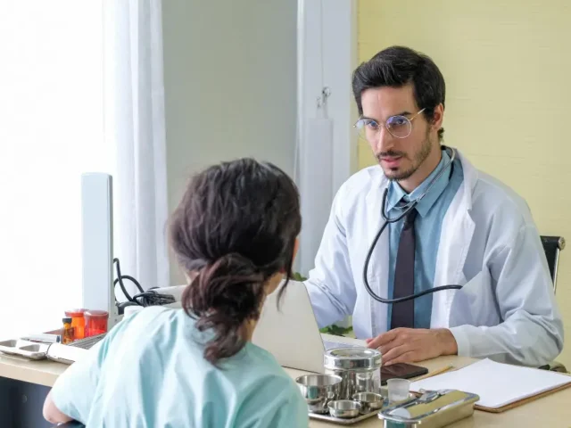 Signs You Need a Chronic Disease Specialist for Long-Term Health Issues