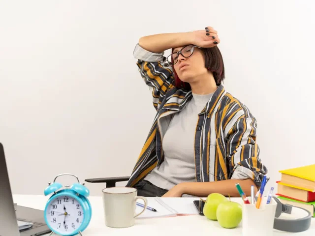 From Fatigue to Vibrance – Anti-Aging Solutions That Restore Energy