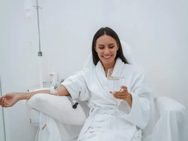 Glutathione IV Therapy Explained: Benefits, Uses, and What to Expect