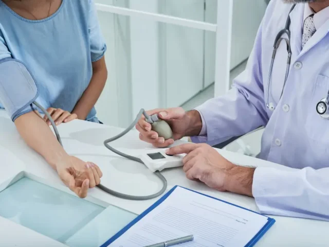 10 Warning Signs of Hypertension You Should Never Ignore