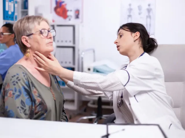 The Connection Between Thyroid Health and Menopause Symptoms