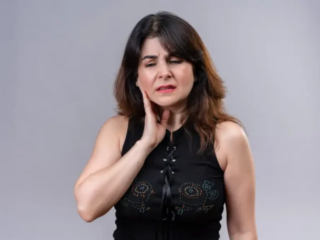 Thyroid Problems Women Often Miss in Their 30s